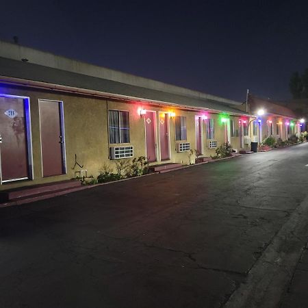 Deluxe Motel, Los Angeles Area Downey Bagian luar foto