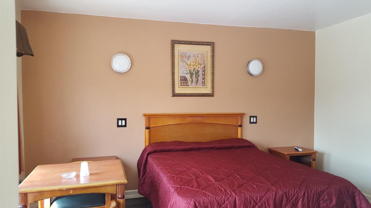 Deluxe Motel, Los Angeles Area Downey Bagian luar foto