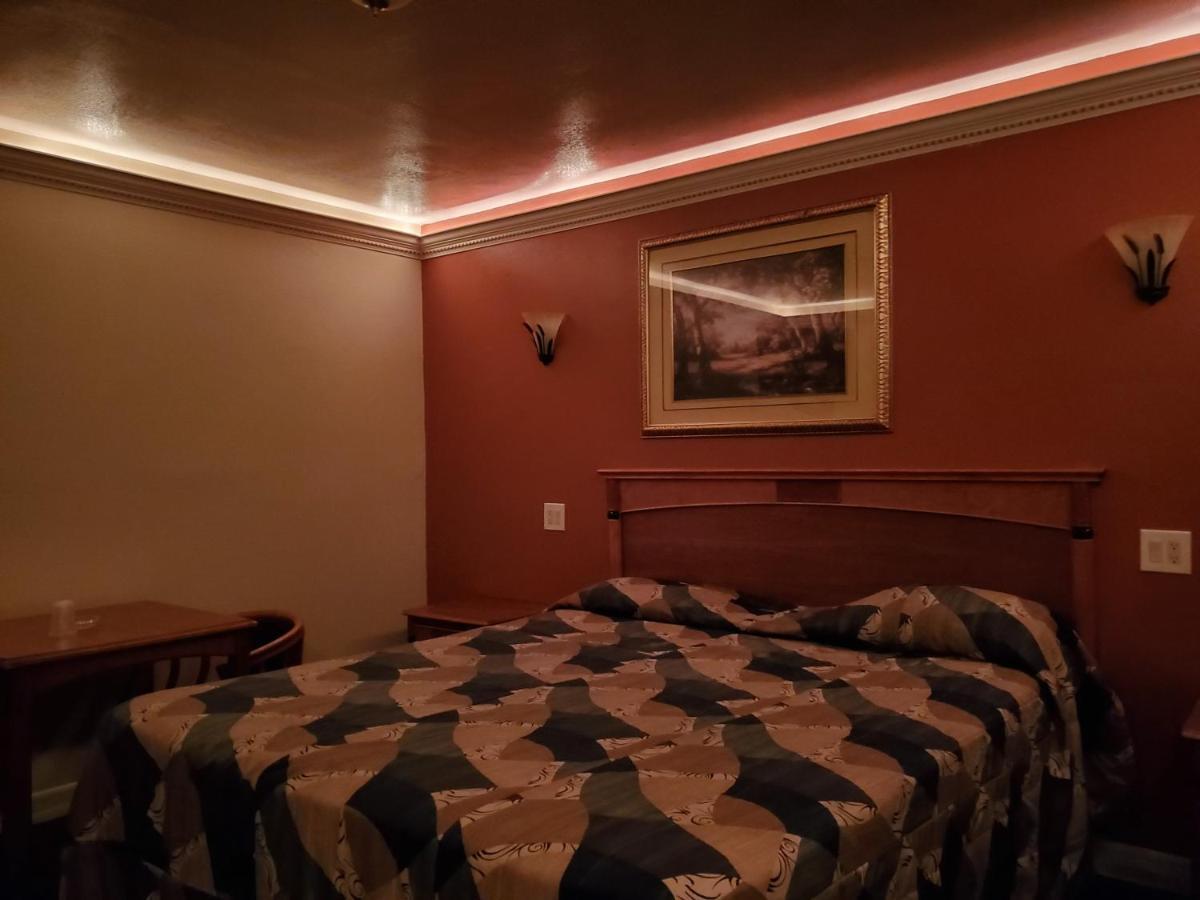 Deluxe Motel, Los Angeles Area Downey Bagian luar foto